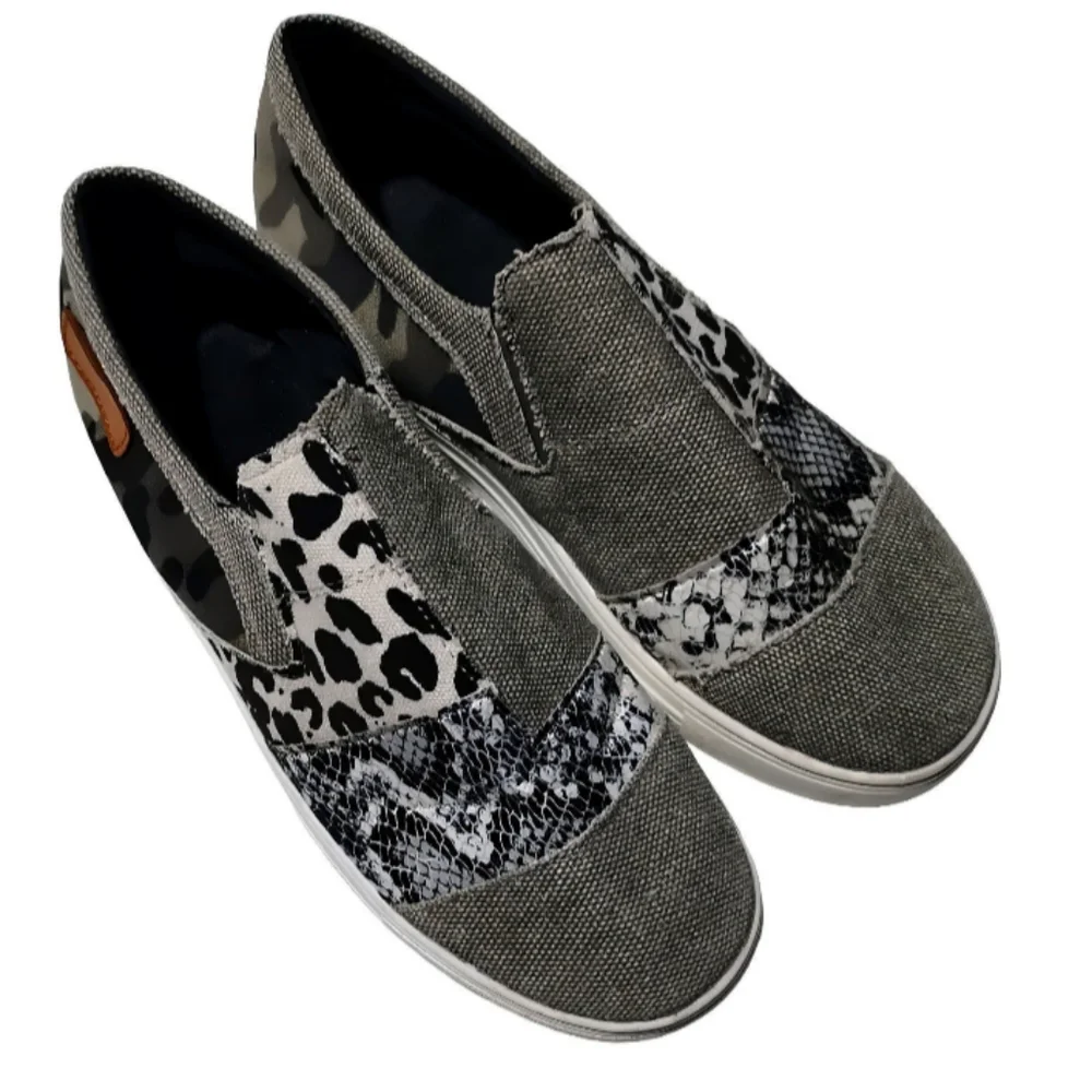 WOMEN'S (SIZE 11) SLIP-ON FASHION SNEAKER - Picture 3 of 5